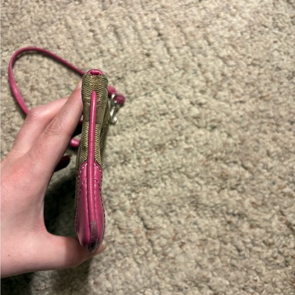 Coach Signature Canvas Wristlet in Khaki/Hot Pink - Picture 4 of 7